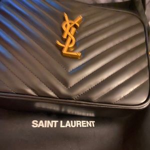 SAINT LAURENT HANDBAG NEVER USED